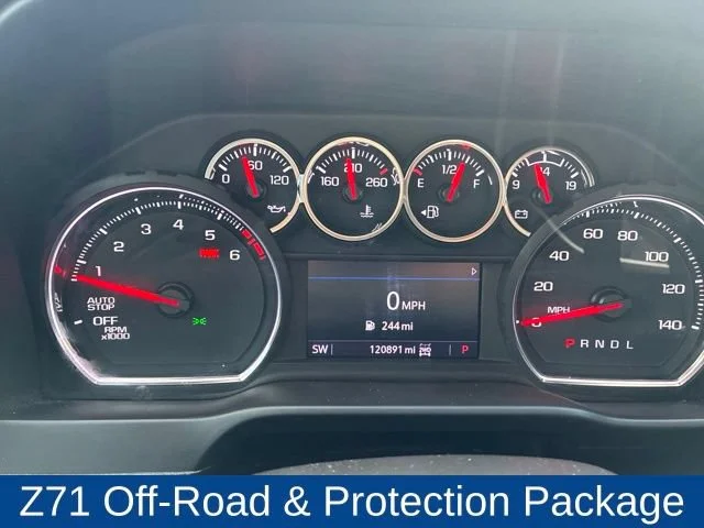 Used 2022 MOSAIC BLACK METALLIC Chevrolet RST image 10
