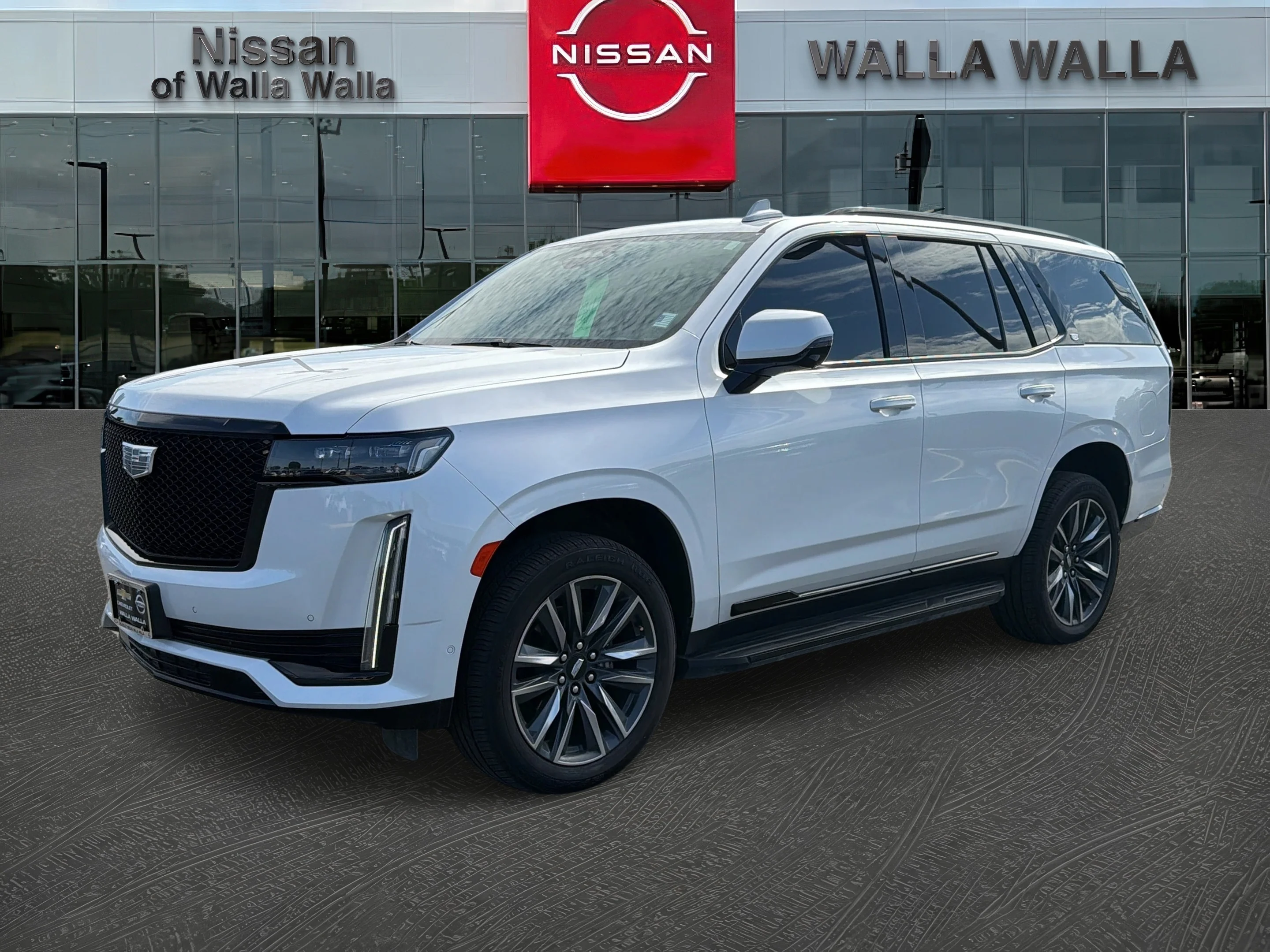 Used 2021 Crystal White Tricoat Cadillac Sport image 3