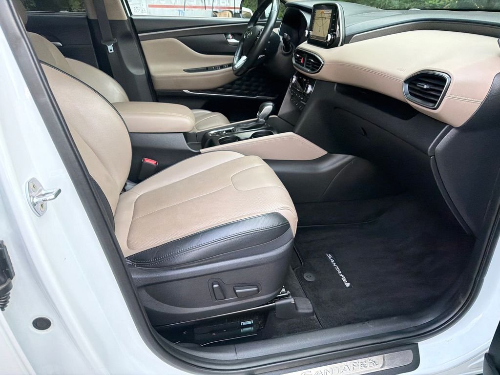 2020 Hyundai Santa Fe Limited - Photo 13