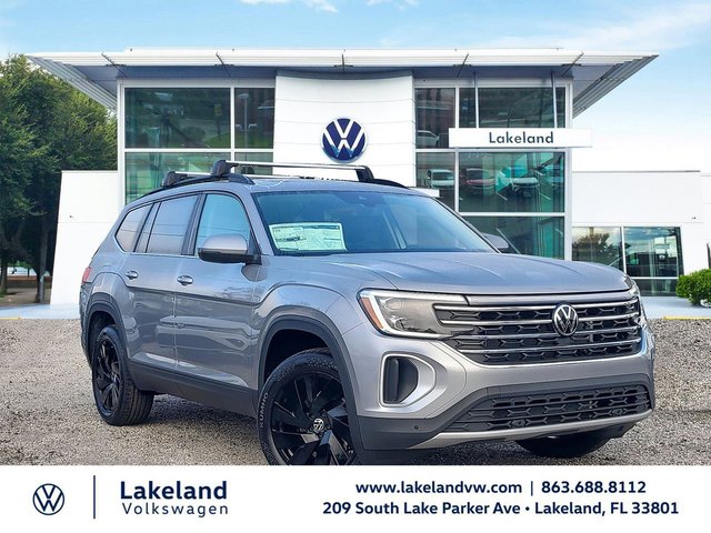2026 Volkswagen Atlas SE w/Technology