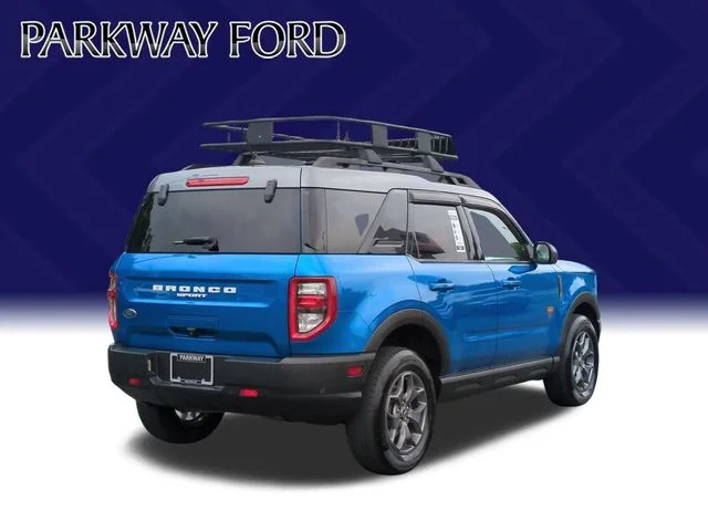Used 2022 Blue Ford Badlands image 5