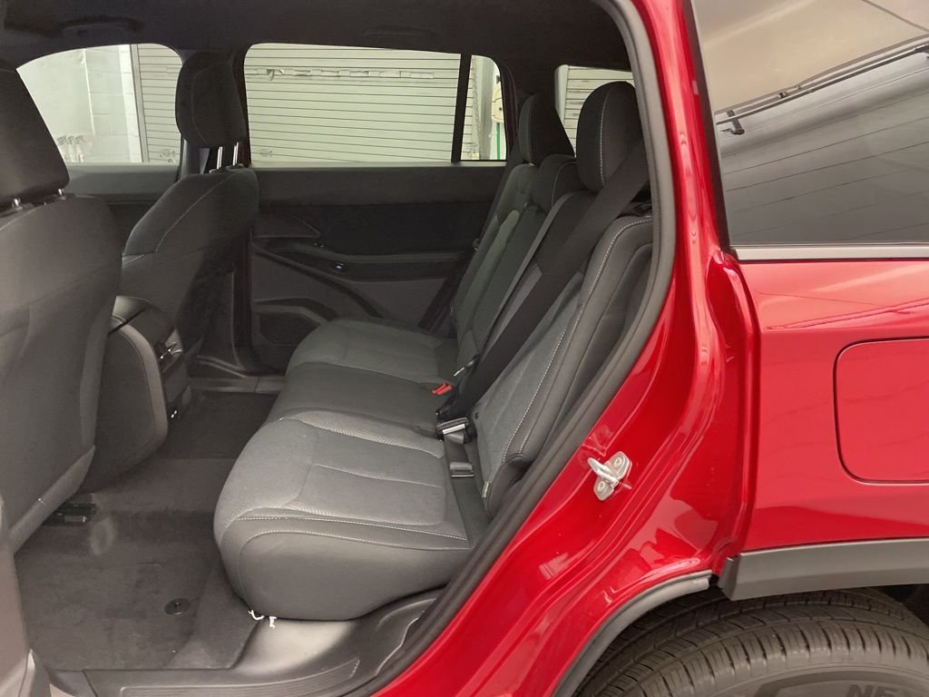 New 2026 Red Hot Pearl-Coat Exterior Paint Jeep Laredo image 17