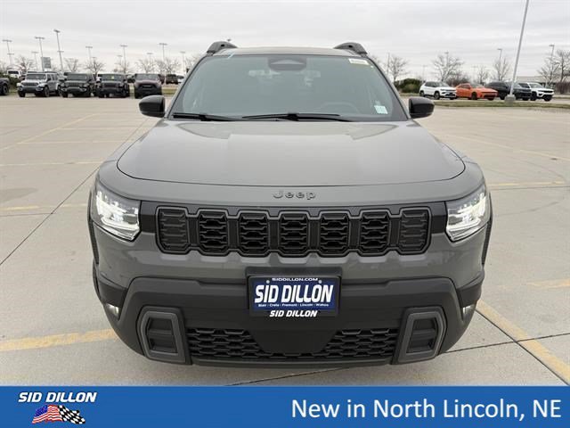 New 2026 Sting-Gray Clear-Coat Exterior Paint Jeep Limited image 3