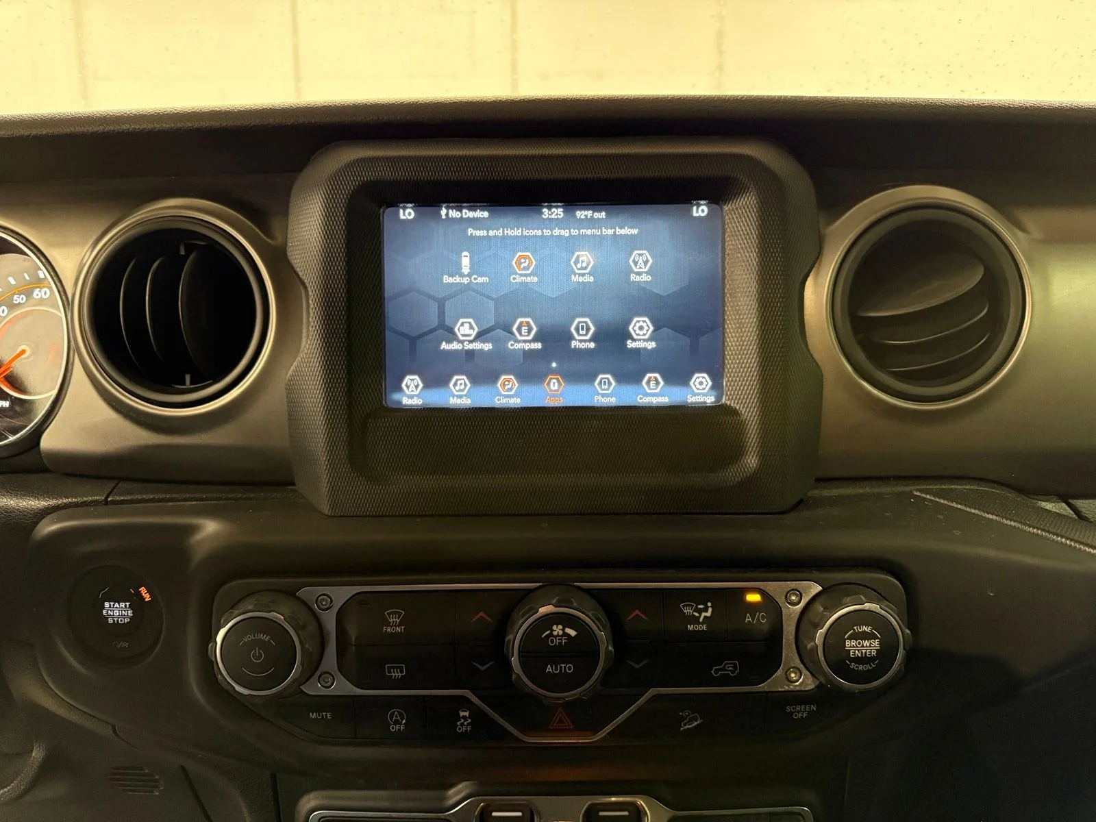 Used 2020 White Jeep Unlimited Sport image 13