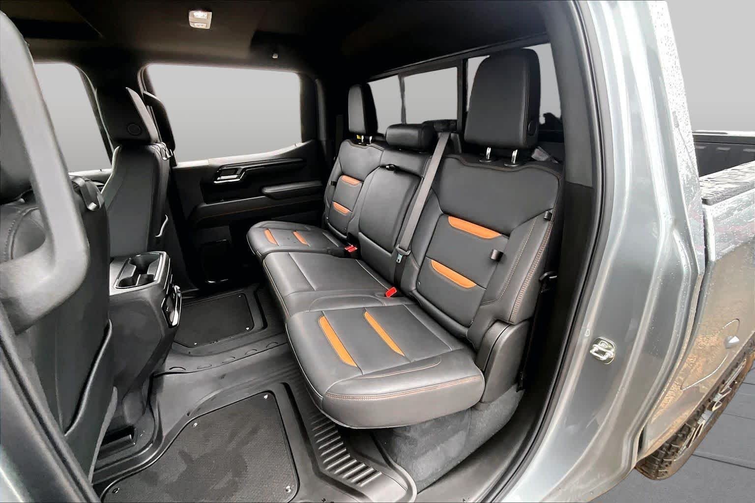 Used 2025 Sterling Metallic GMC AT4 image 21