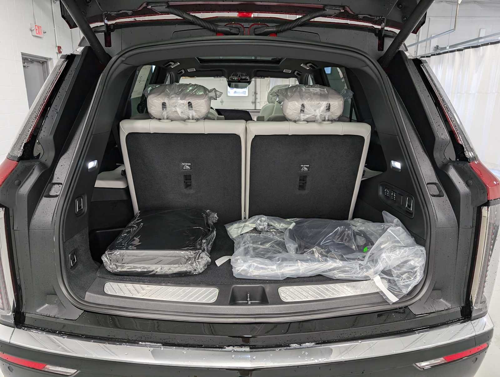 2026 Cadillac VISTIQ Luxury - Photo 9