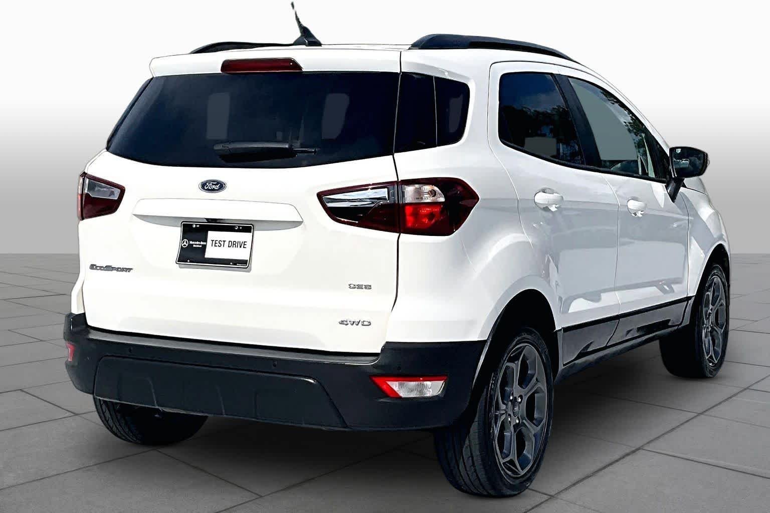 Used 2018 Diamond White Ford SES image 13