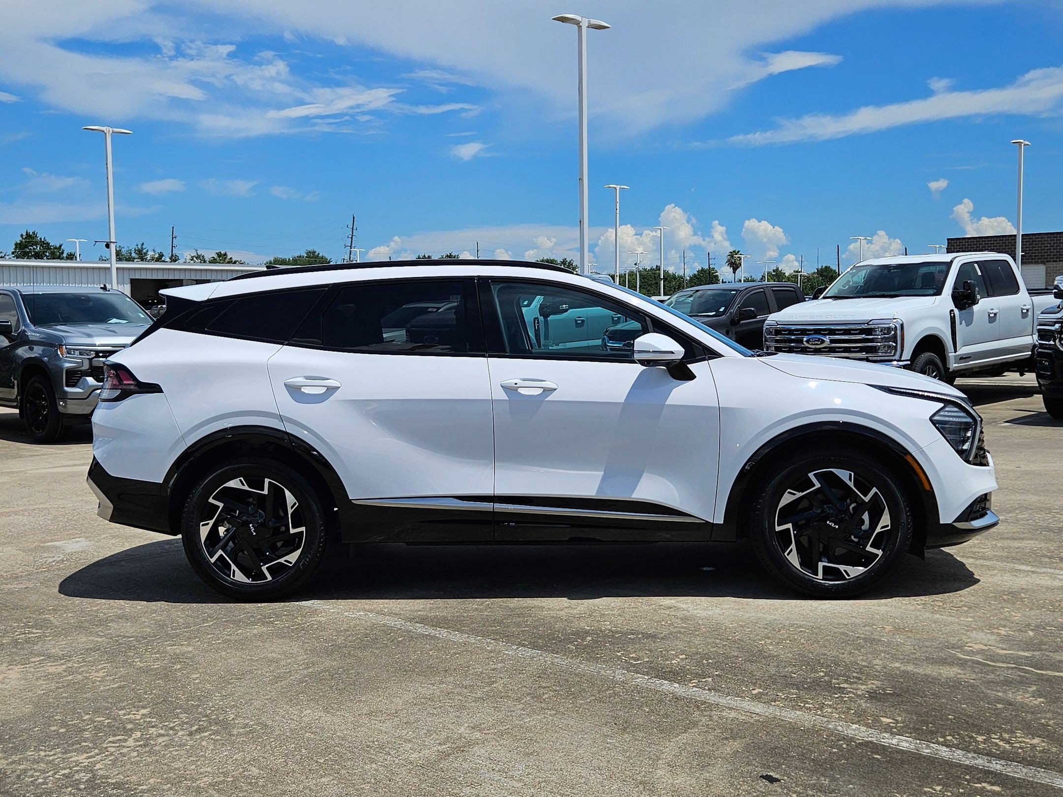 Used 2025 Glacial White Pearl Kia SX-Prestige image 2