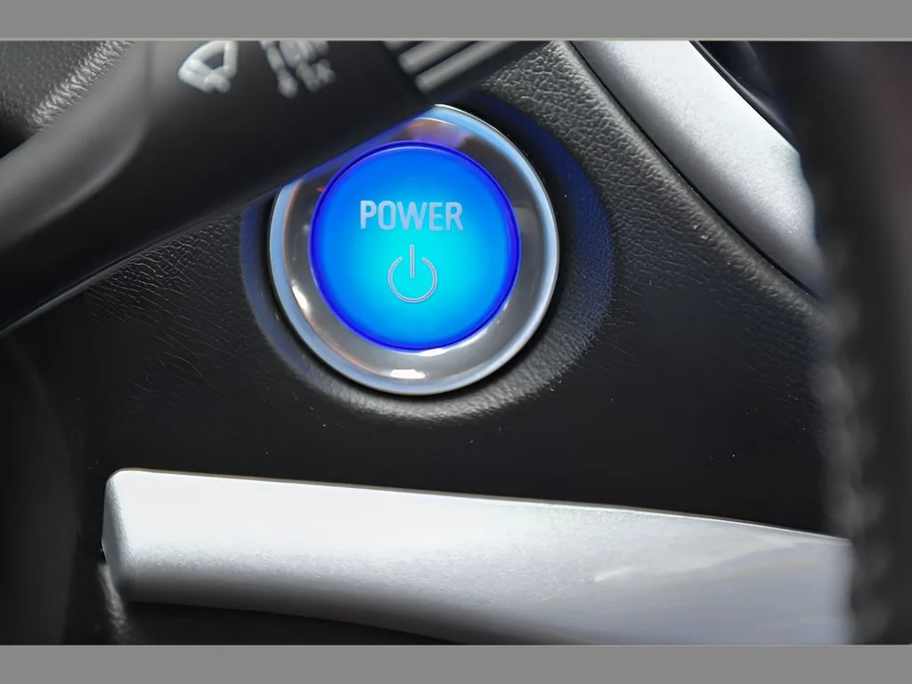 Used 2018 Silver Ice Metallic Chevrolet LT image 33
