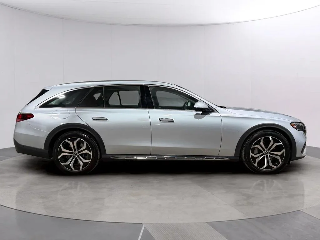 Used 2025 Cirrus Silver Metallic Mercedes-Benz E 450 image 3