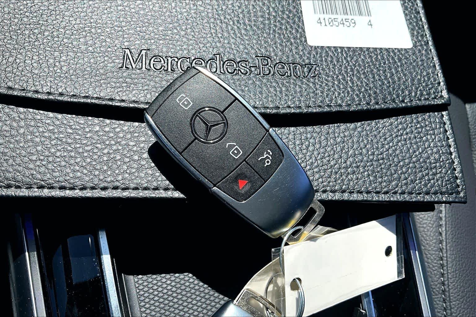 Used 2025 Night Black Mercedes-Benz GLA 250 image 15