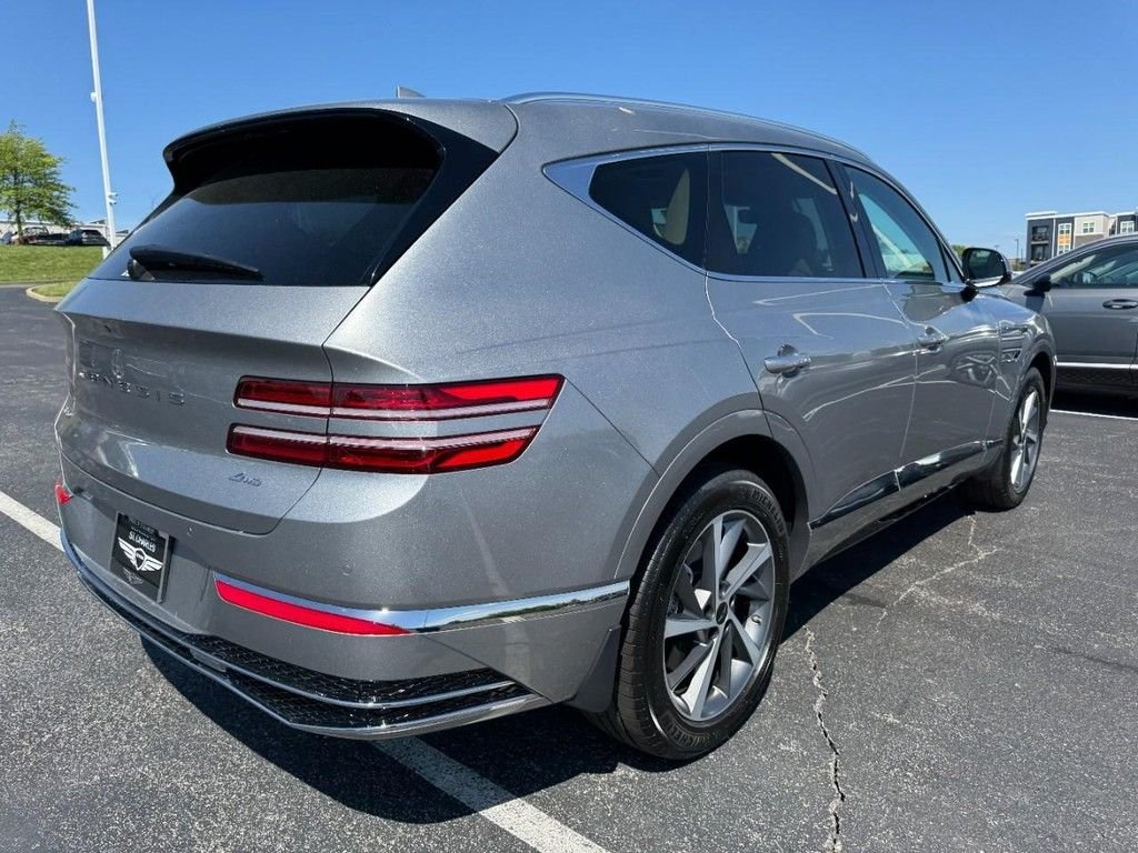 New 2026 Savile Silver Genesis 2.5T Select image 3