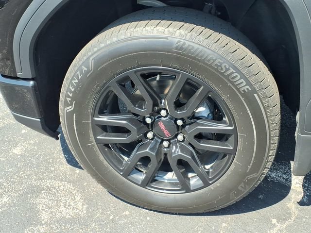 Used 2025 Onyx Black GMC Elevation image 17