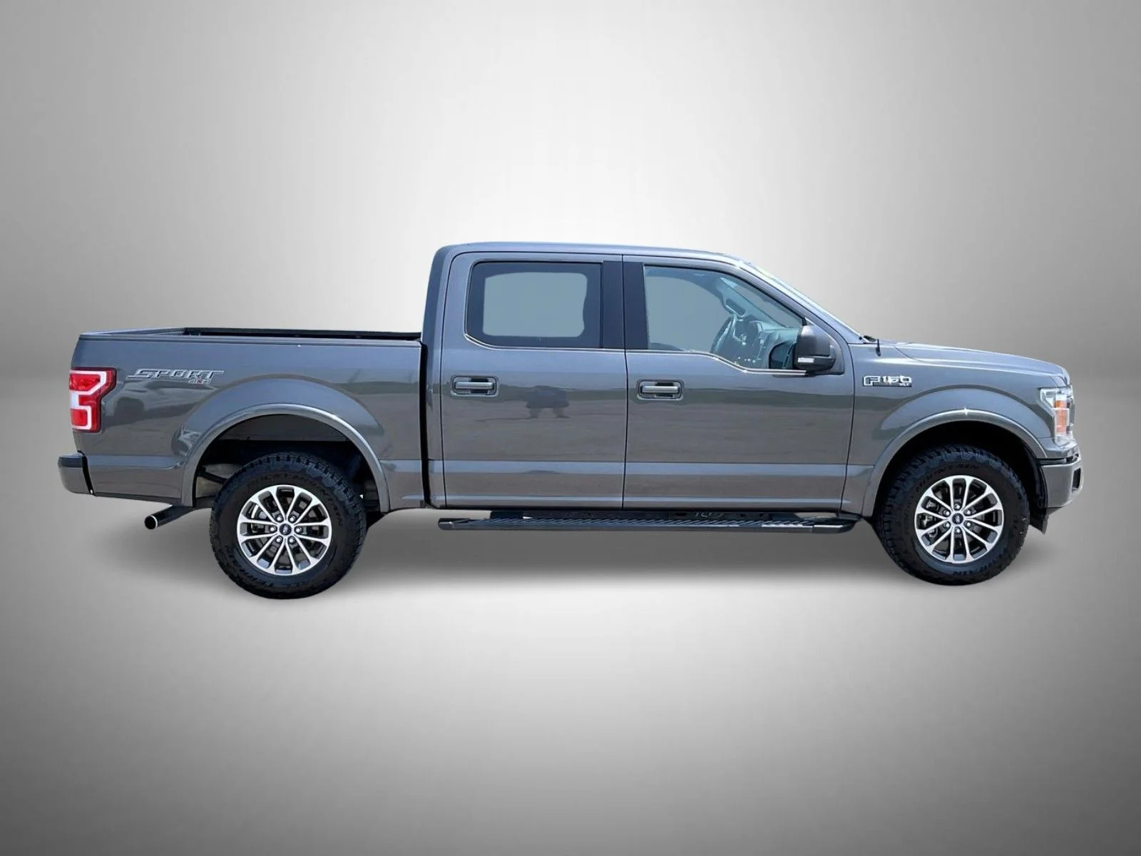 Used 2020 Gray Ford XLT image 4