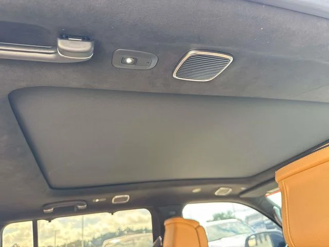 Used 2022 Black Jeep Series III image 14