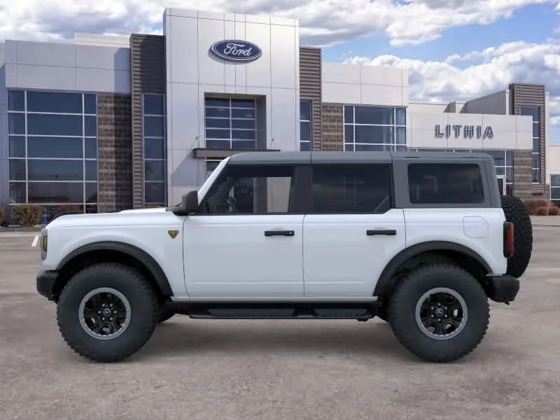 New 2026 Oxford White Ford Badlands® image 3