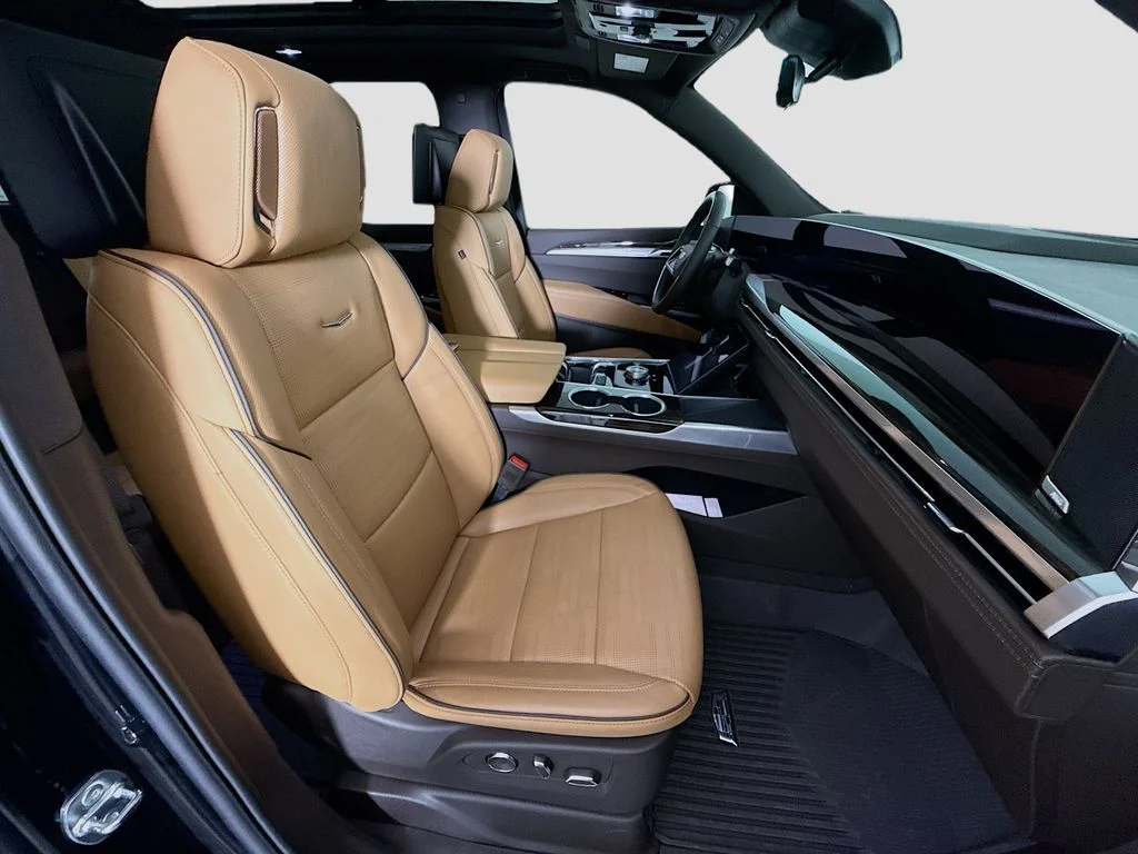 Used 2025 Black Cadillac Premium image 32
