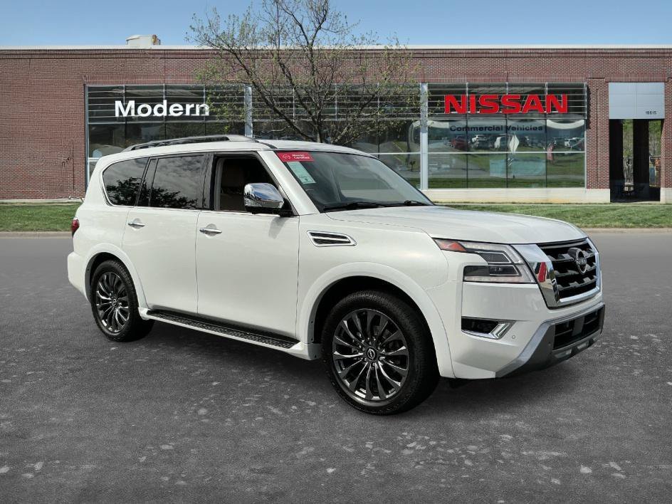Used 2023 Aspen White Tricoat Nissan Platinum image 5