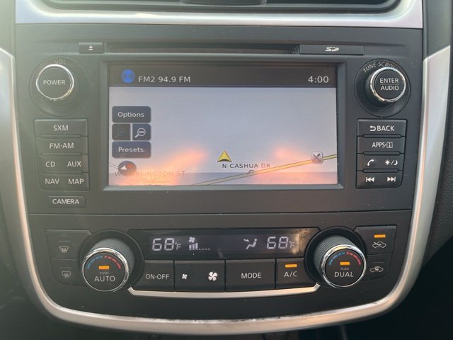 Used 2016 Red Nissan 2.5 SV image 8