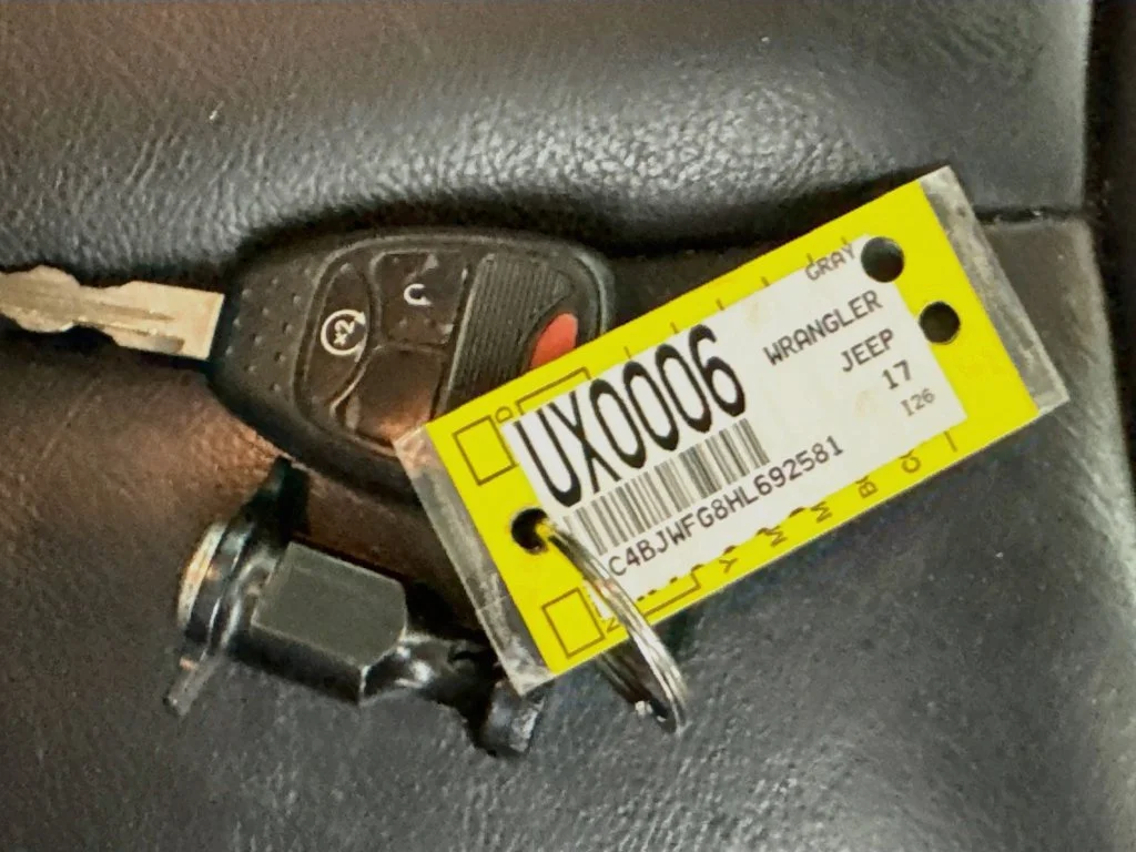 Used 2017 Gray Jeep Unlimited Rubicon image 33