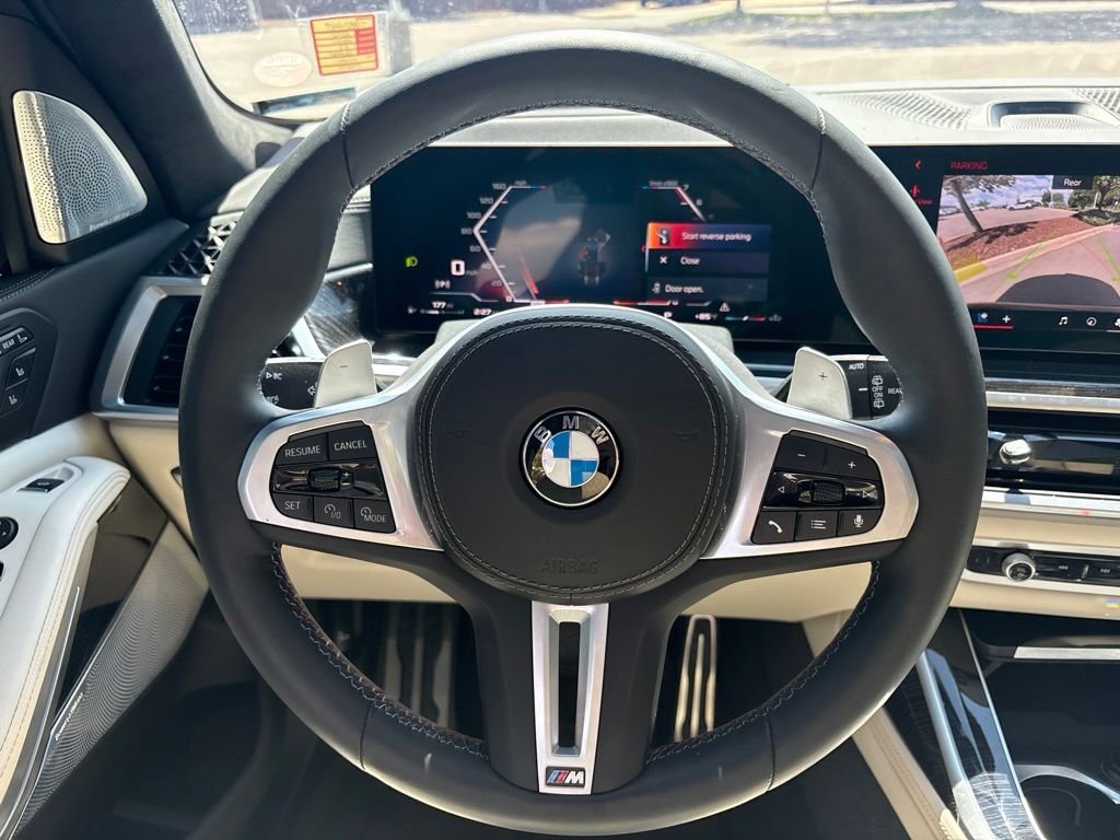 Used 2026 Green BMW M60i image 13