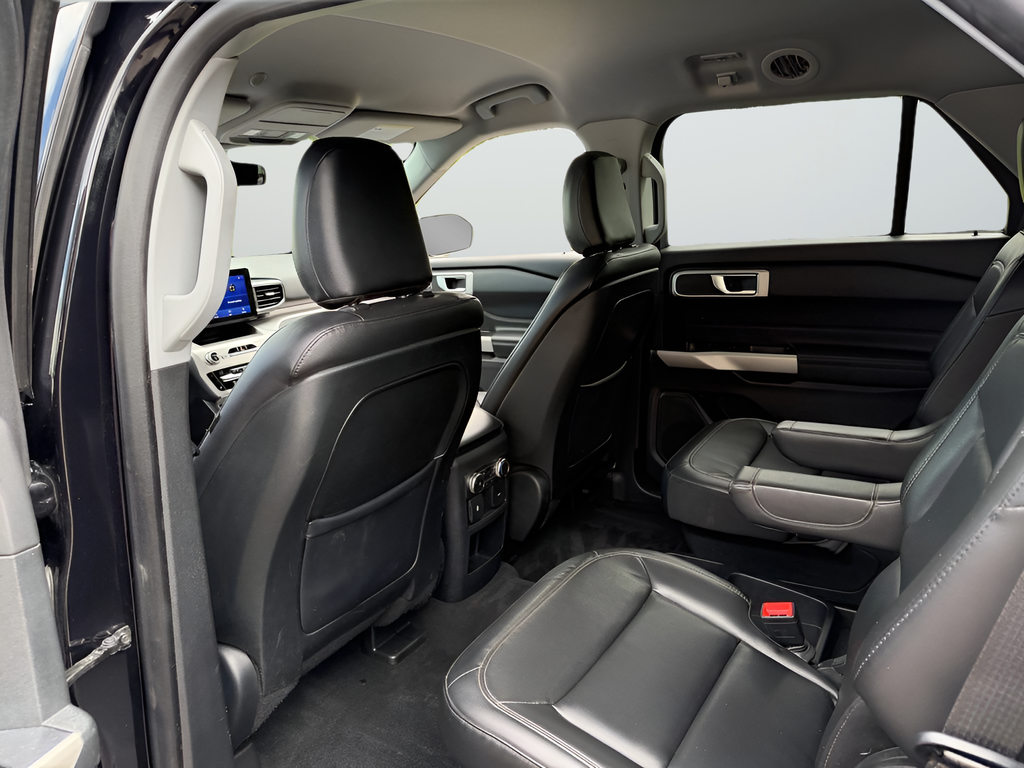 Used 2020 Black Ford XLT image 23