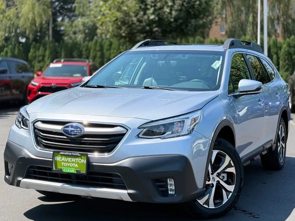 Used 2020 Ice Silver Metallic Subaru Limited XT image 1