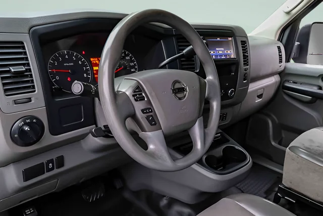 Used 2019 White Nissan S image 7
