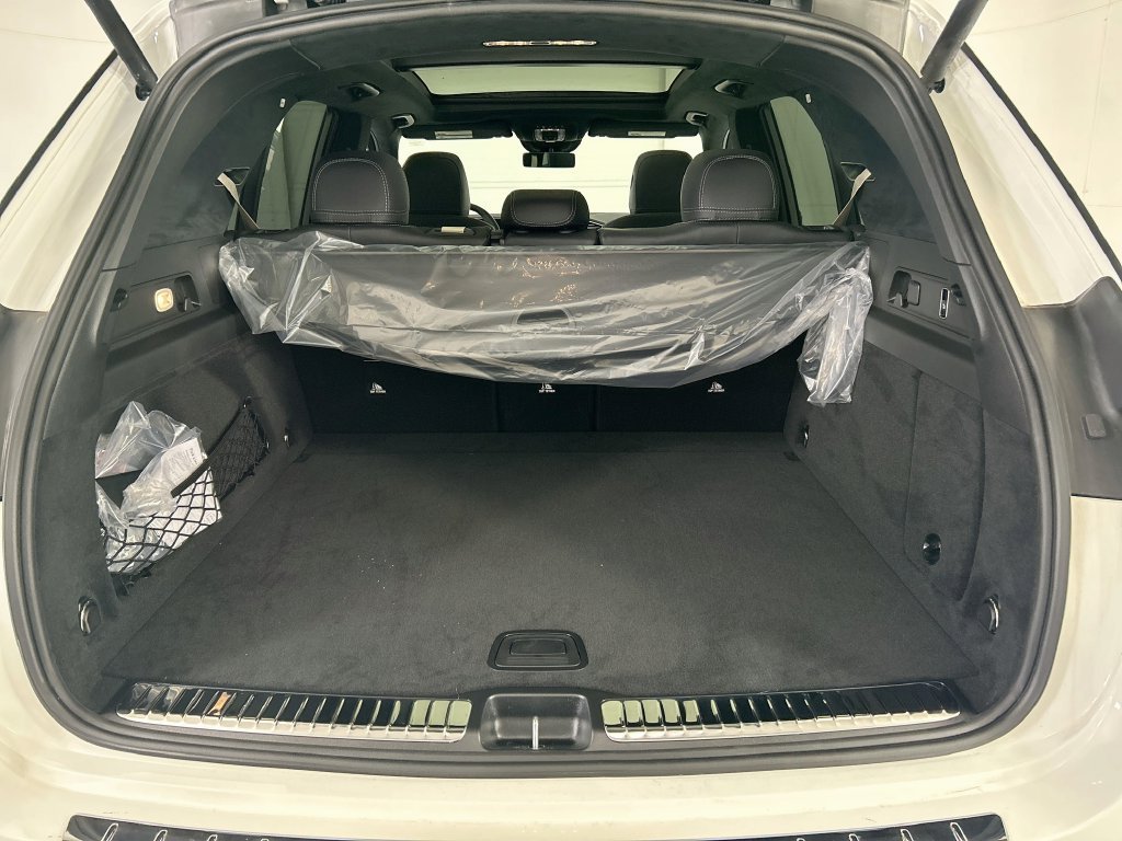 New 2026 Polar White Mercedes-Benz GLE 63 S AMG® image 27