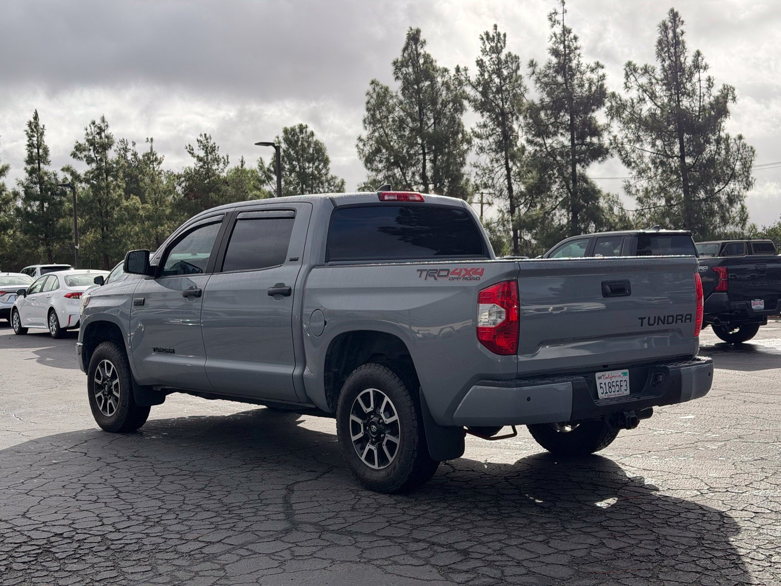 Used 2021 Cement Toyota SR5 image 3