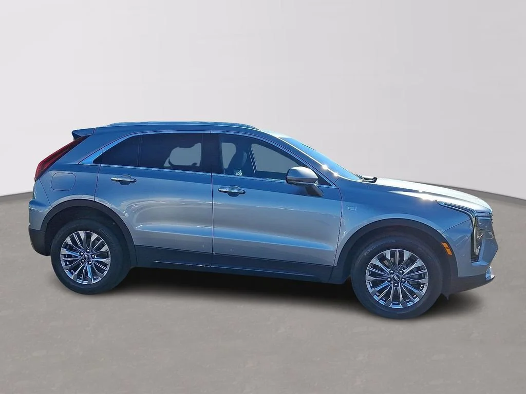 2025 Cadillac XT4 Premium Luxury - Photo 7