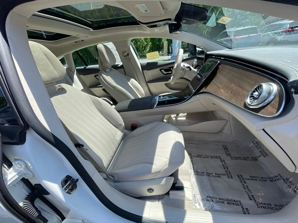 Used 2022 White Mercedes-Benz 450 image 17