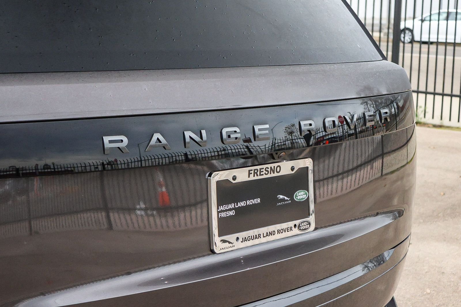 2026 Land Rover Range Rover SE - Photo 12