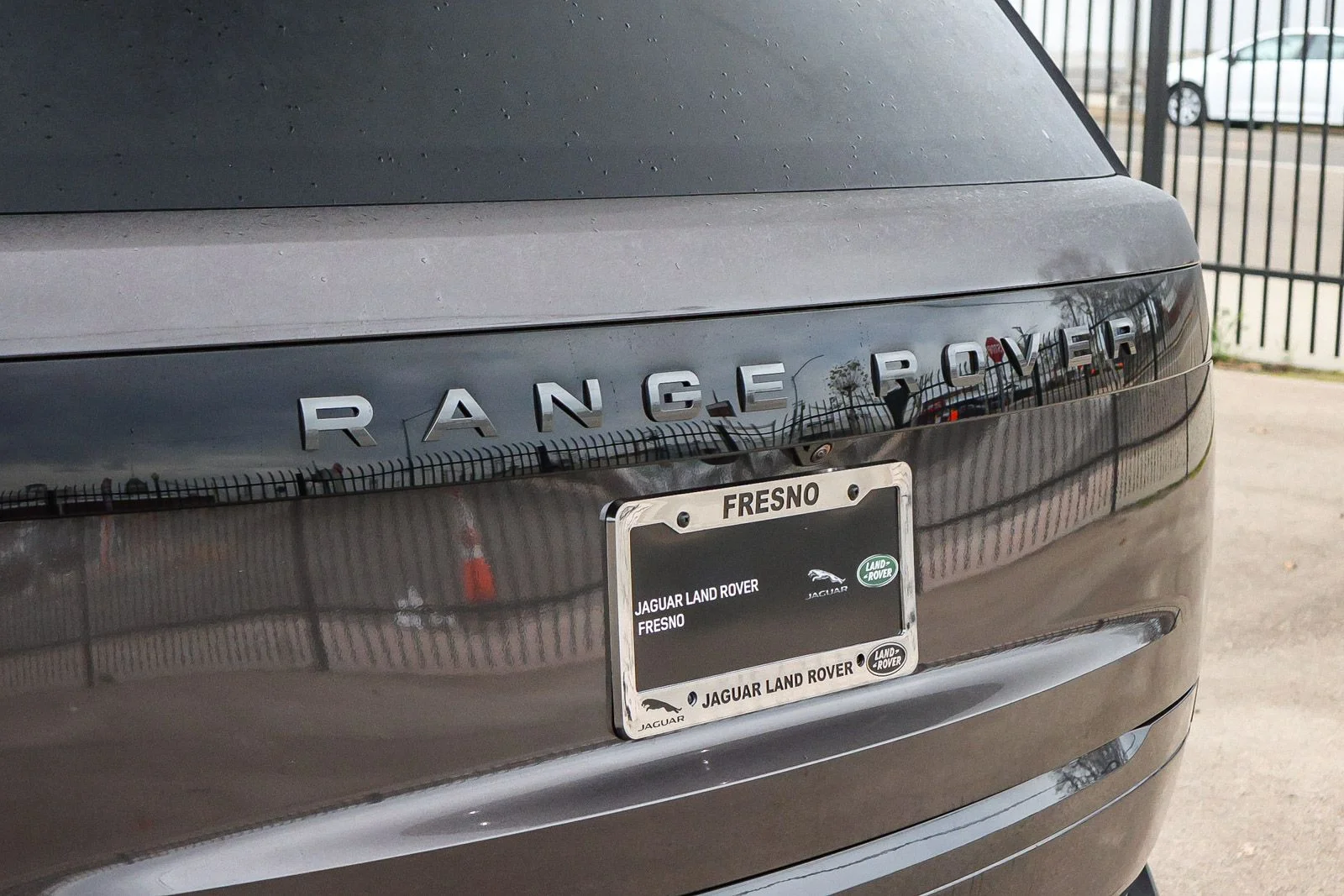 2026 Land Rover Range Rover SE - Photo 12