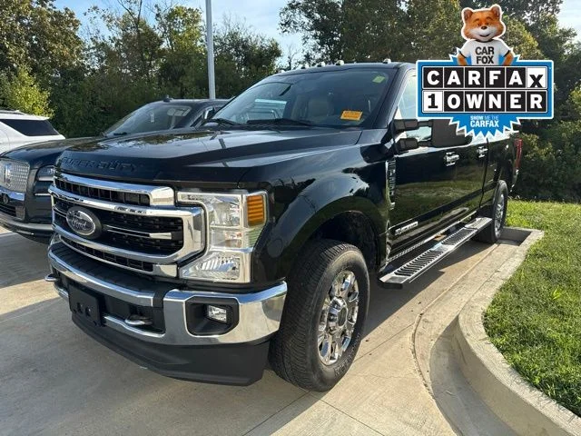 Used 2021 Black Metallic Ford Lariat image 2