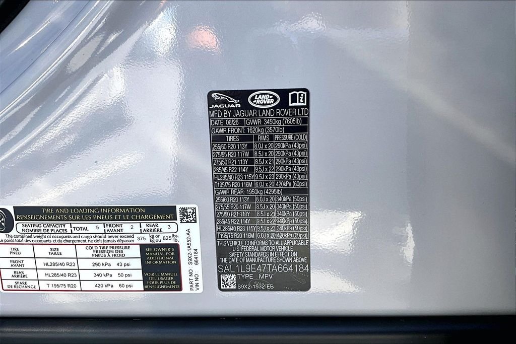 New 2026 BORASCO GREY Land Rover Dynamic SE image 8