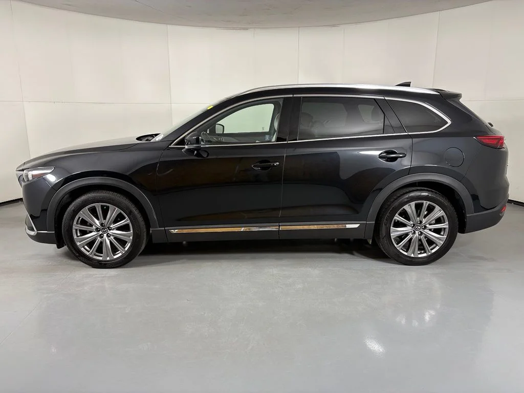 Used 2023 Black Mazda Signature image 5