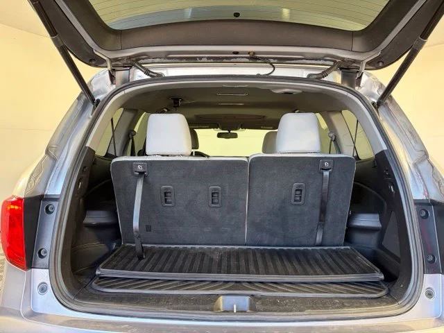 Used 2018 Silver Honda EX-L image 45