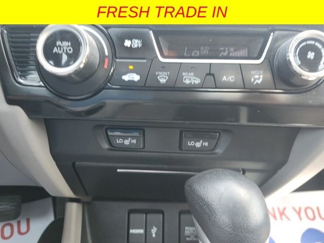 Used 2015 Silver Honda EX-L image 29