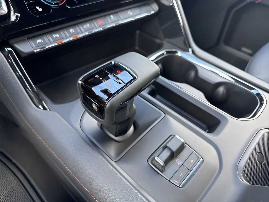 New 2026 Sterling Metallic GMC AT4 image 18