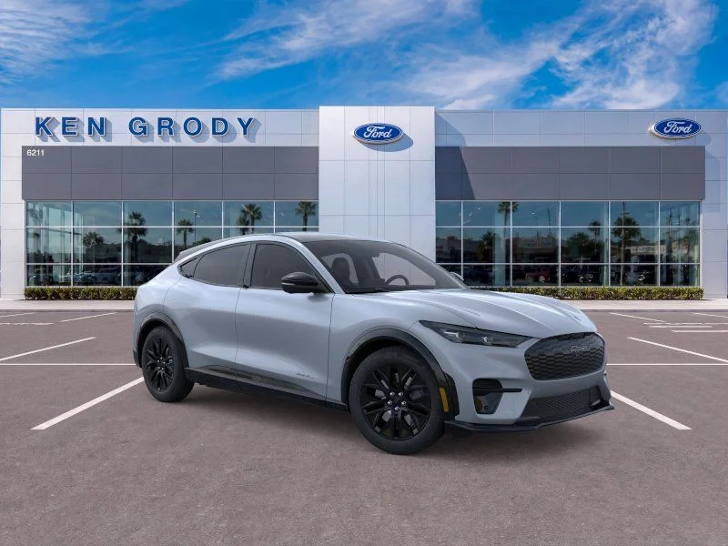2026 Ford Mustang-Mach-e Premium's photo