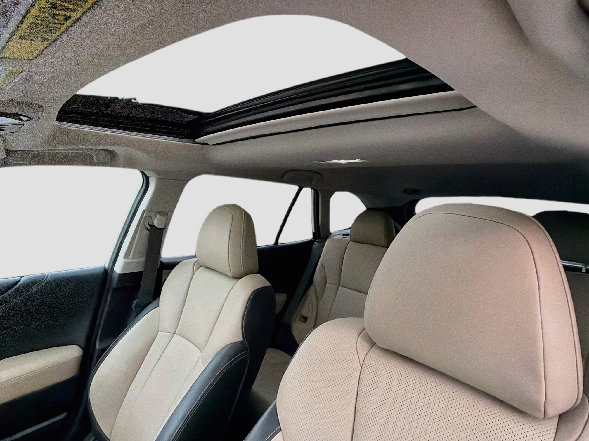 Used 2020 Crystal White Pearl Subaru Limited image 27