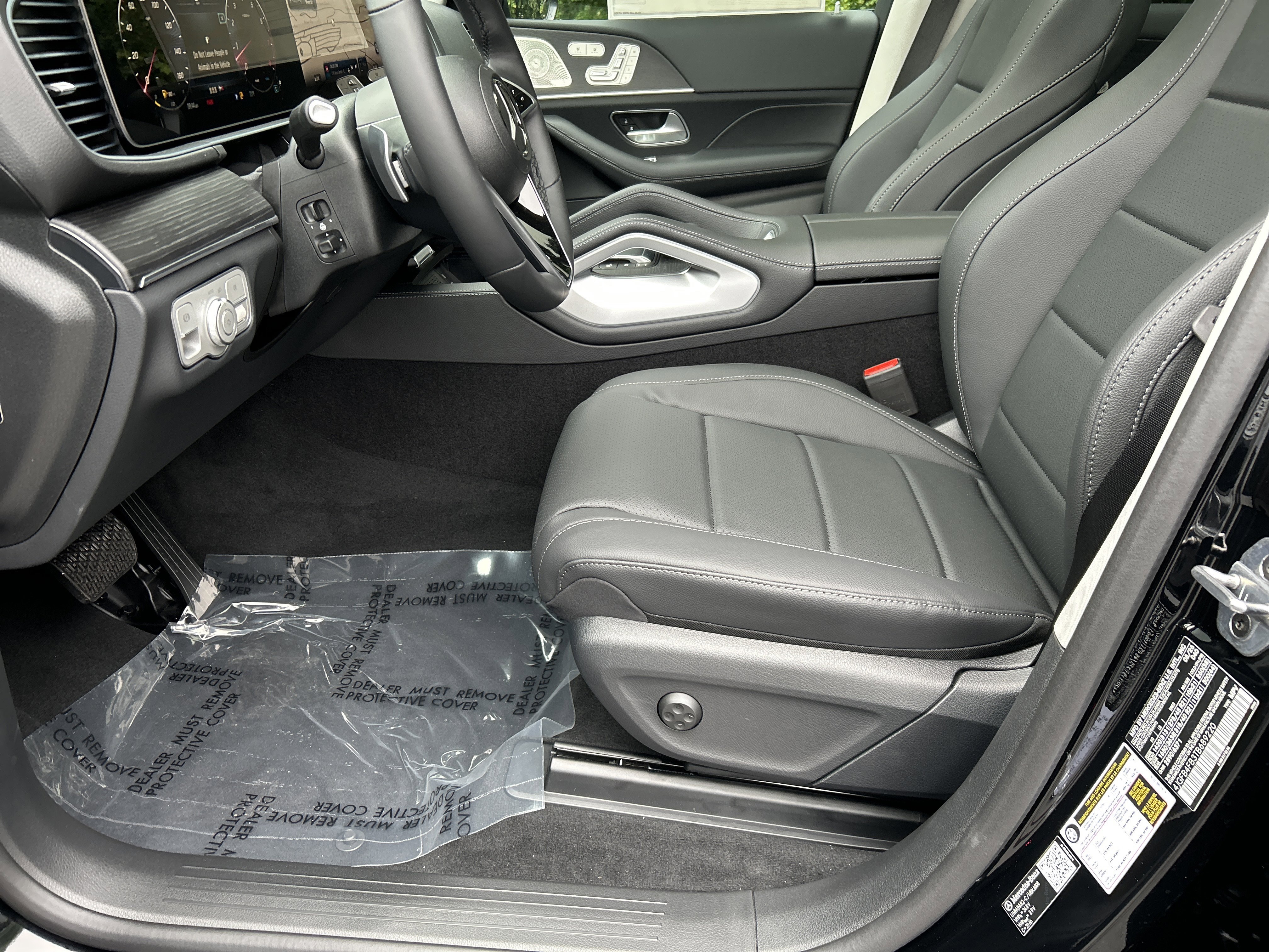 New 2026 Black Mercedes-Benz GLE 350 4MATIC® SUV image 18