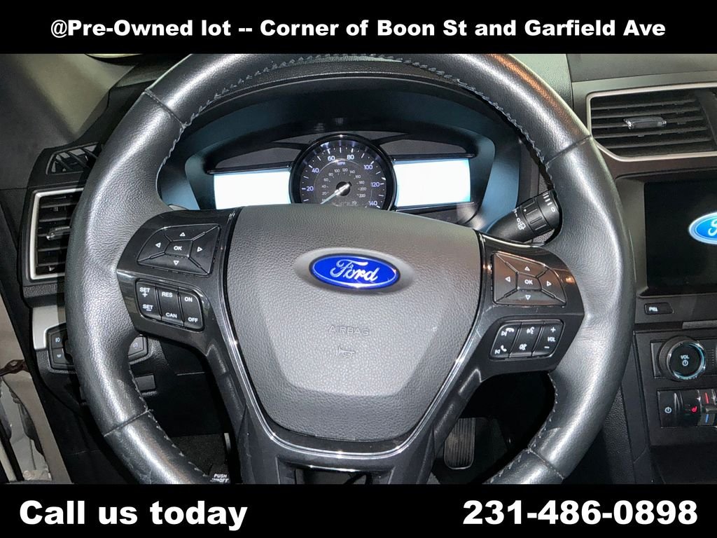 Used 2017 Gold Ford XLT image 20