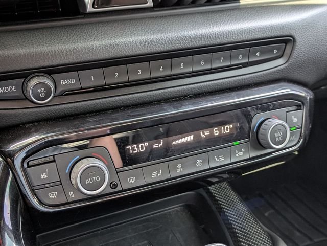 Used 2020 Blue Toyota 3.0 image 15