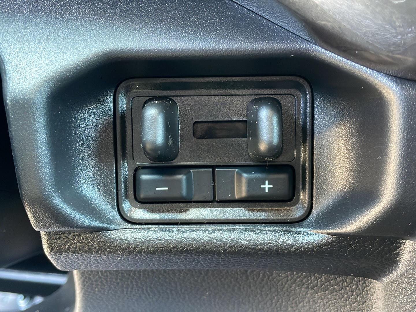 New 2026 Marsh Gray Ford XLT image 54