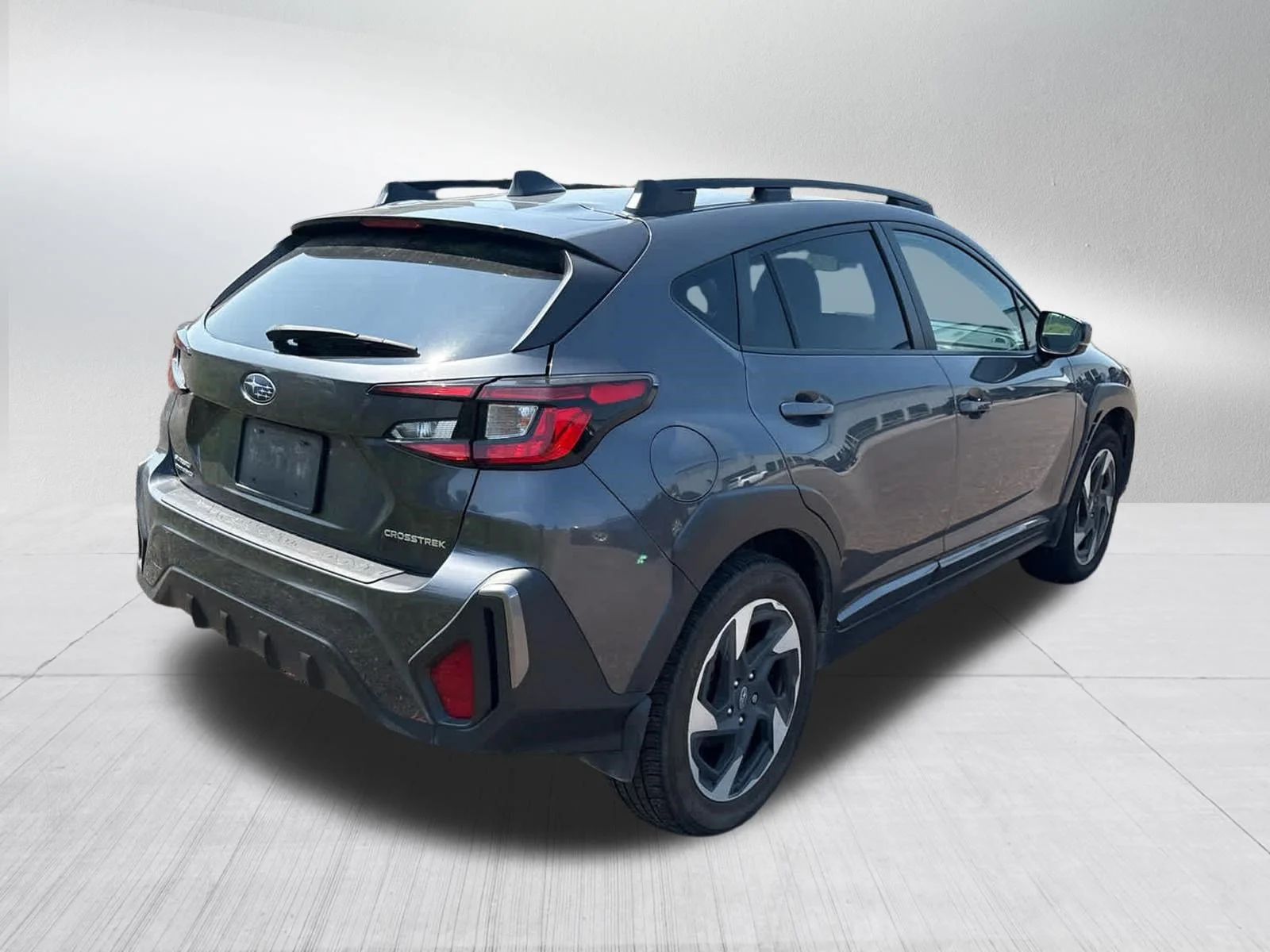 Used 2024 Magnetite Gray Metallic Subaru Limited image 5