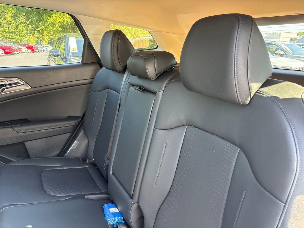 New 2026 Gravity Gray Kia EX image 24