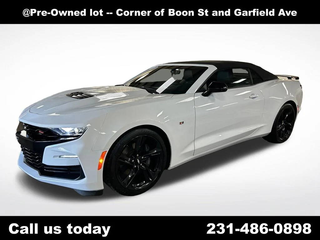 Used 2019 White Chevrolet SS image 1