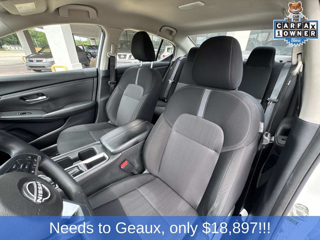Used 2025 White Nissan SV image 51
